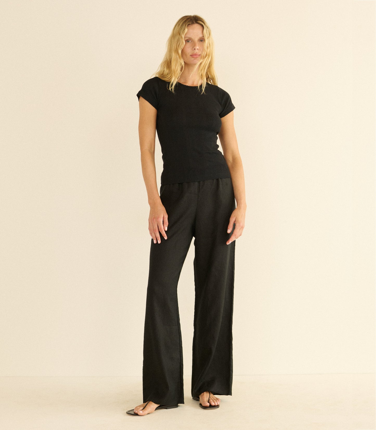 VIVI TEE -- BLACK QUELLE JOLIE POINTELLE